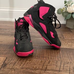 woman’s jordan size 7